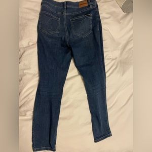 Size 6 Calvin Klein skinny, straight leg indigo blue stretch jean